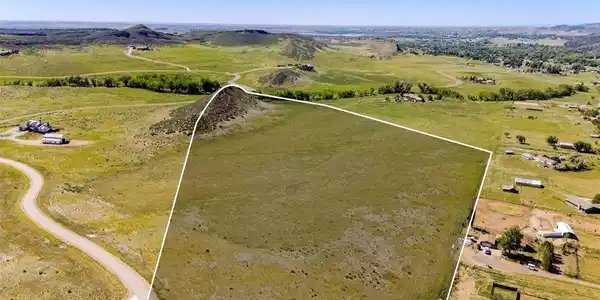 Image 4: The property's generous acreage and flexible building opportunities provide the ideal setting for a custom home, barn, and accessory dwelling unit (ADU). Image 4: The property's generous acreage and flexible building opportunities provide the ideal setting for a custom home, barn, and accessory dwelling unit (ADU).