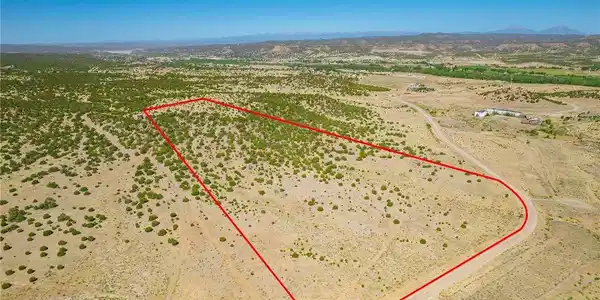 37300 Kunzite Rd