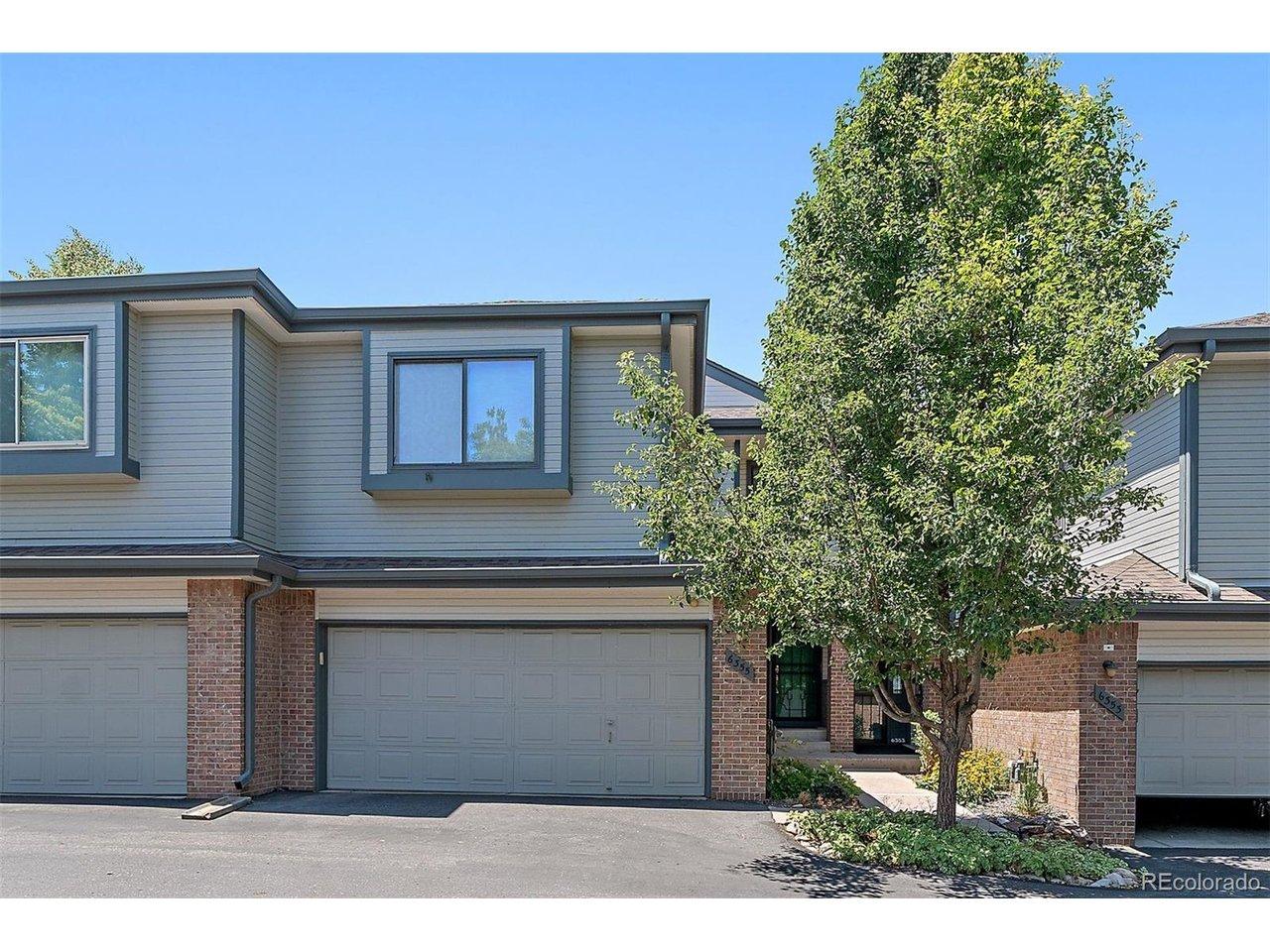 Image 3: Front of Townhome