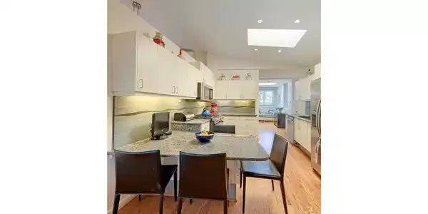 Image 3: Eat-in kitchen. Image 3: Eat-in kitchen.