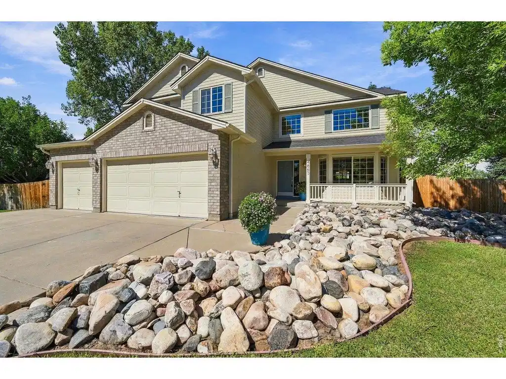 Image 1: Gorgeous home on .53 acres! Image 1: Gorgeous home on .53 acres!