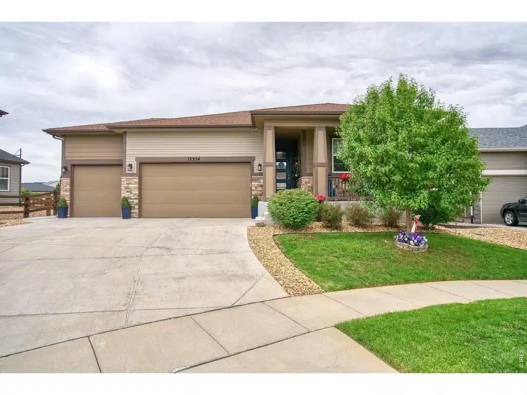 Image 1: Welcome to 12534 Shore Point Street!