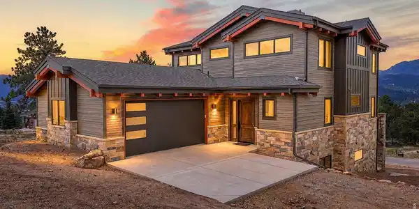 Image 2: Freelan Heights at The Stanley! 293 Overlook is the first home completed in this 10 lot development in the Historic Stanley District. Image 2: Freelan Heights at The Stanley! 293 Overlook is the first home completed in this 10 lot development in the Historic Stanley District.