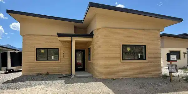 4885 Main St