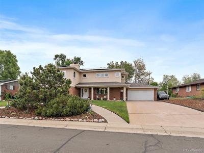 2490 S Holly Pl