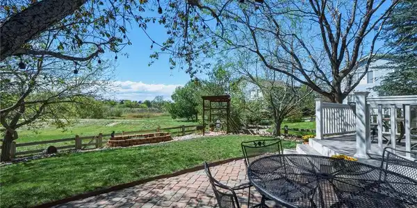 Image 4: Patio and mountain views