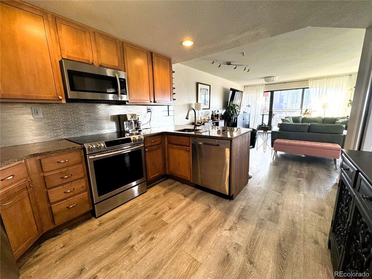 Image 1: Lovely open kitchen to living room Image 1: Lovely open kitchen to living room
