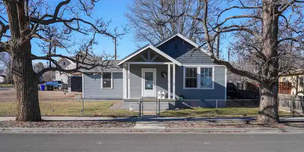 409 Main St