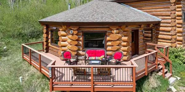 Image 2: Custom Log Home Image 2: Custom Log Home