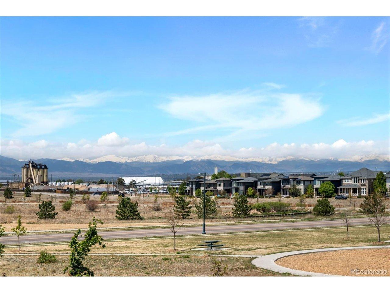 Image 3: Peaceful, serene mountain views Image 3: Peaceful, serene mountain views