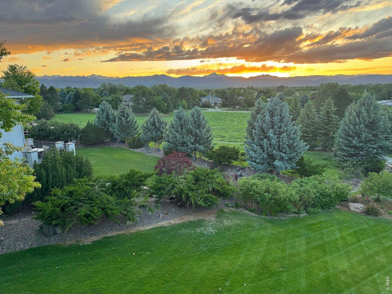 Image 3: Unreal Sunsets Overlooking Yard