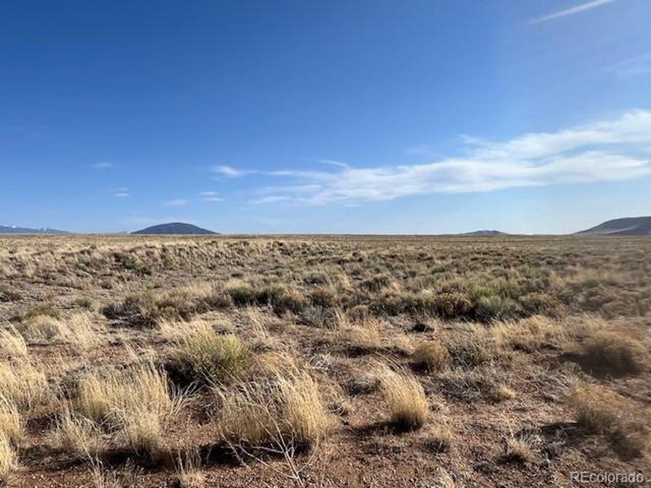 Image 4: Looking S towards Ute Mt. Image 4: Looking S towards Ute Mt.