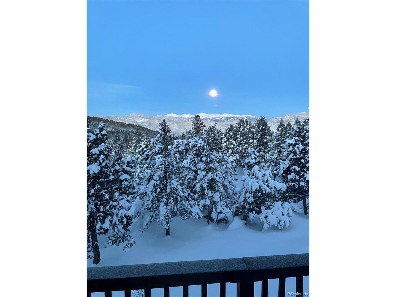 Image 3: The winter view is just as gorgeous! Image 3: The winter view is just as gorgeous!