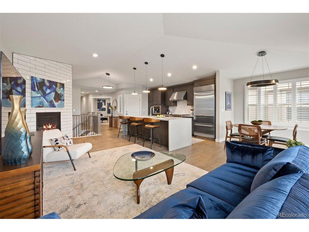 Image 4: Living room Image 4: Living room