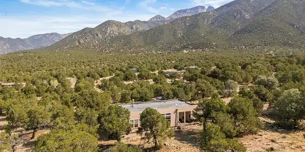3510 Enchanted Way
