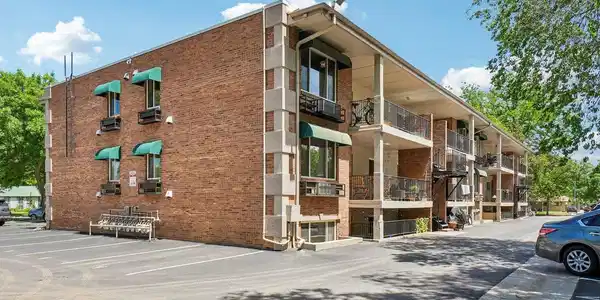 Image 2: Corner Unit South Facing 233 N Meldrum St. B-4