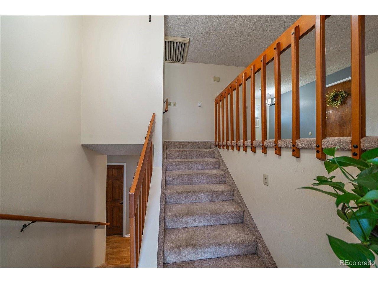 Image 4: Split Level living! Image 4: Split Level living!