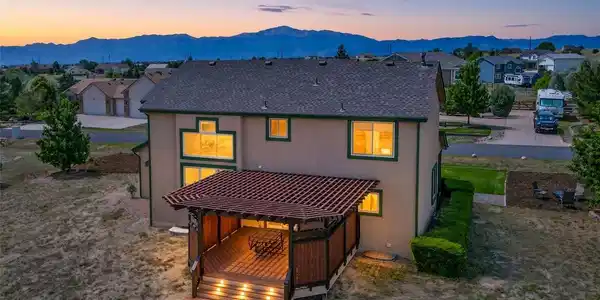 Image 2: Fantastic Rear Patio Image 2: Fantastic Rear Patio