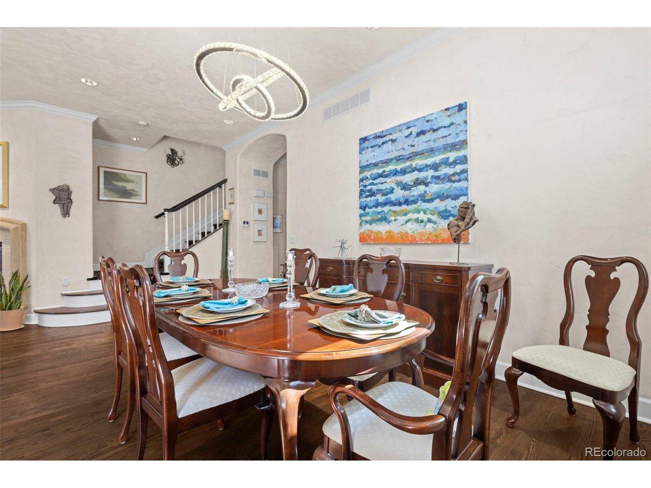 Image 4: Formal dining room, can accommodate ten or more guests Image 4: Formal dining room, can accommodate ten or more guests