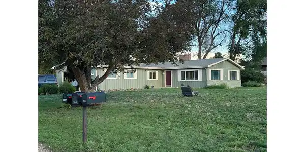 Image 2: Front yard Image 2: Front yard