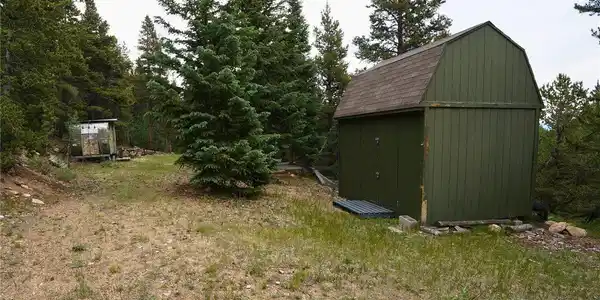 Image 2: Supply shed Image 2: Supply shed