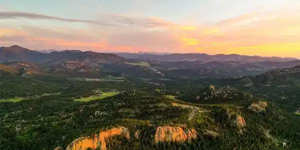 Image 2: Expansive mountain views from this private 18.11-acre homesite