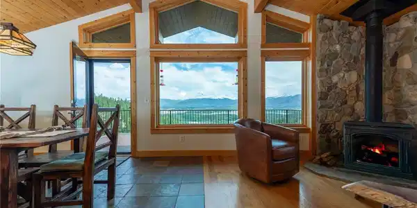 Image 2: windows looking out to the new deck and stunning views Image 2: windows looking out to the new deck and stunning views