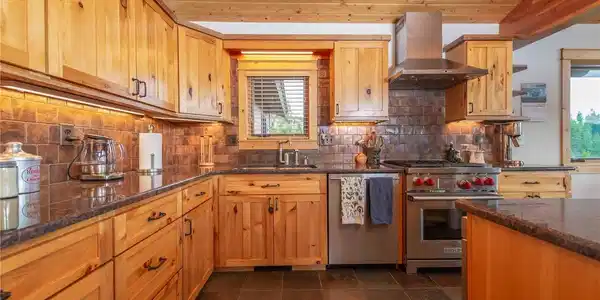 Image 3: Kitchen Image 3: Kitchen