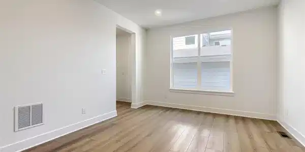 Image 4 Image 4