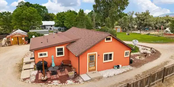 Image 2: Stucco and newer roof - well maintained home on 0.73 Acres Image 2: Stucco and newer roof - well maintained home on 0.73 Acres