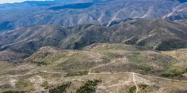 Image 2: Sweeping mountain vistas Image 2: Sweeping mountain vistas