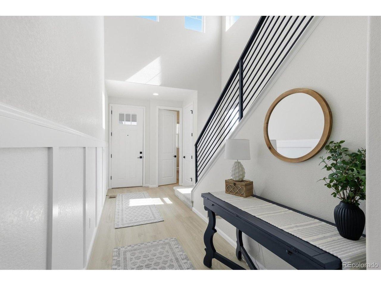 Image 4: vaulted ceilings Image 4: vaulted ceilings
