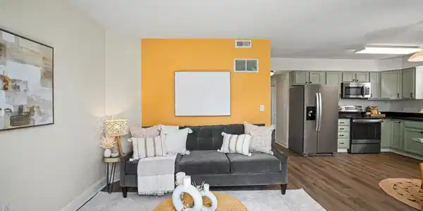 Image 4 Image 4