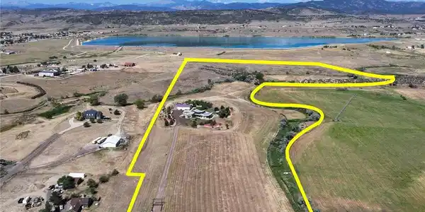 Image 2: This is the aerial view of the rough property lines Image 2: This is the aerial view of the rough property lines