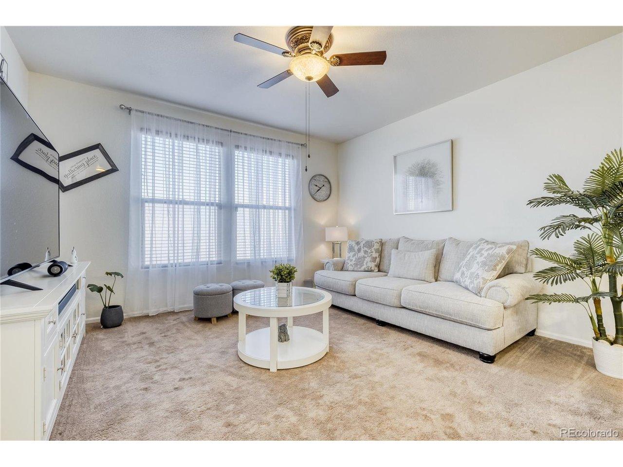 Image 2: Living Room