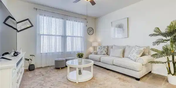 Image 2: Living Room Image 2: Living Room