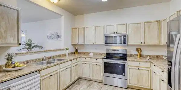 Image 4: Kitchen Image 4: Kitchen