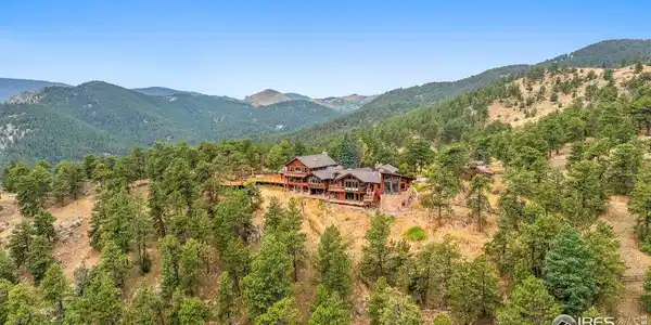 470 Weaver Dr