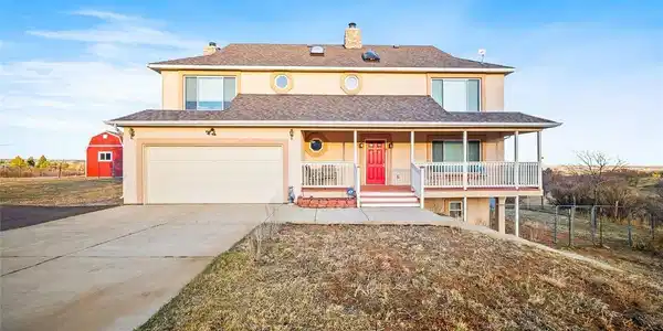 Image 4: Home Sweet Home! 5-bedroom, 4 bath home sitting on Prime 5 acres with Views Galore! Mount Herman Riding trails right out your door! Image 4: Home Sweet Home! 5-bedroom, 4 bath home sitting on Prime 5 acres with Views Galore! Mount Herman Riding trails right out your door!