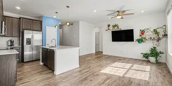 Image 4: Dining/Living Room