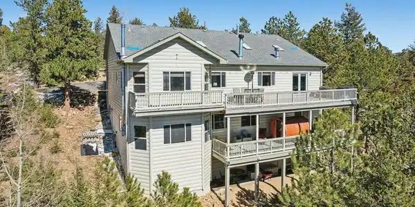 292 Aspen Ln