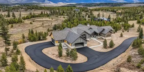 967 W Elk Meadows Dr
