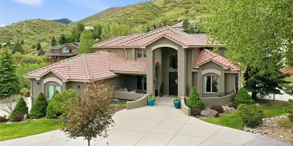 Image 3: Front Exterior Image 3: Front Exterior