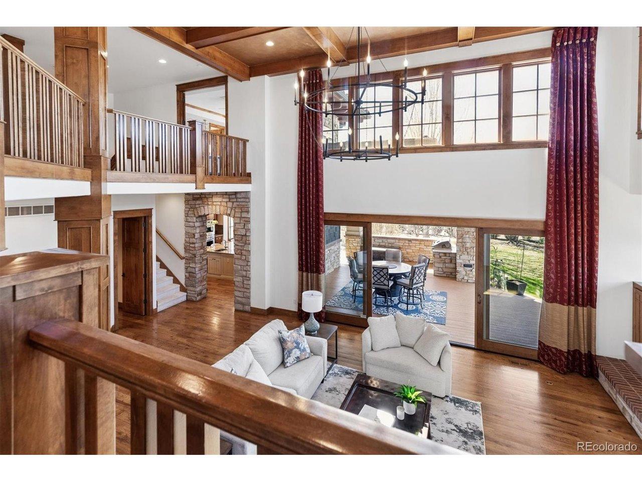 Image 4: Soaring ceilings overlooking the great room Image 4: Soaring ceilings overlooking the great room