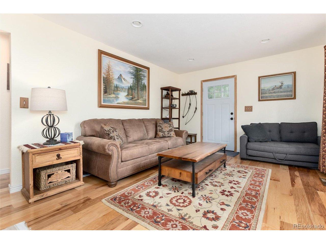 Image 3: Living Room Image 3: Living Room