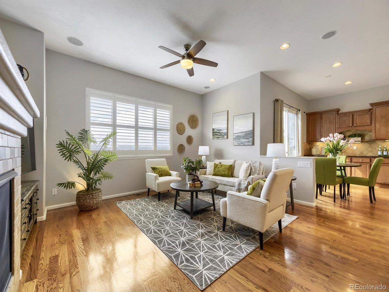 Image 3: family room Image 3: family room