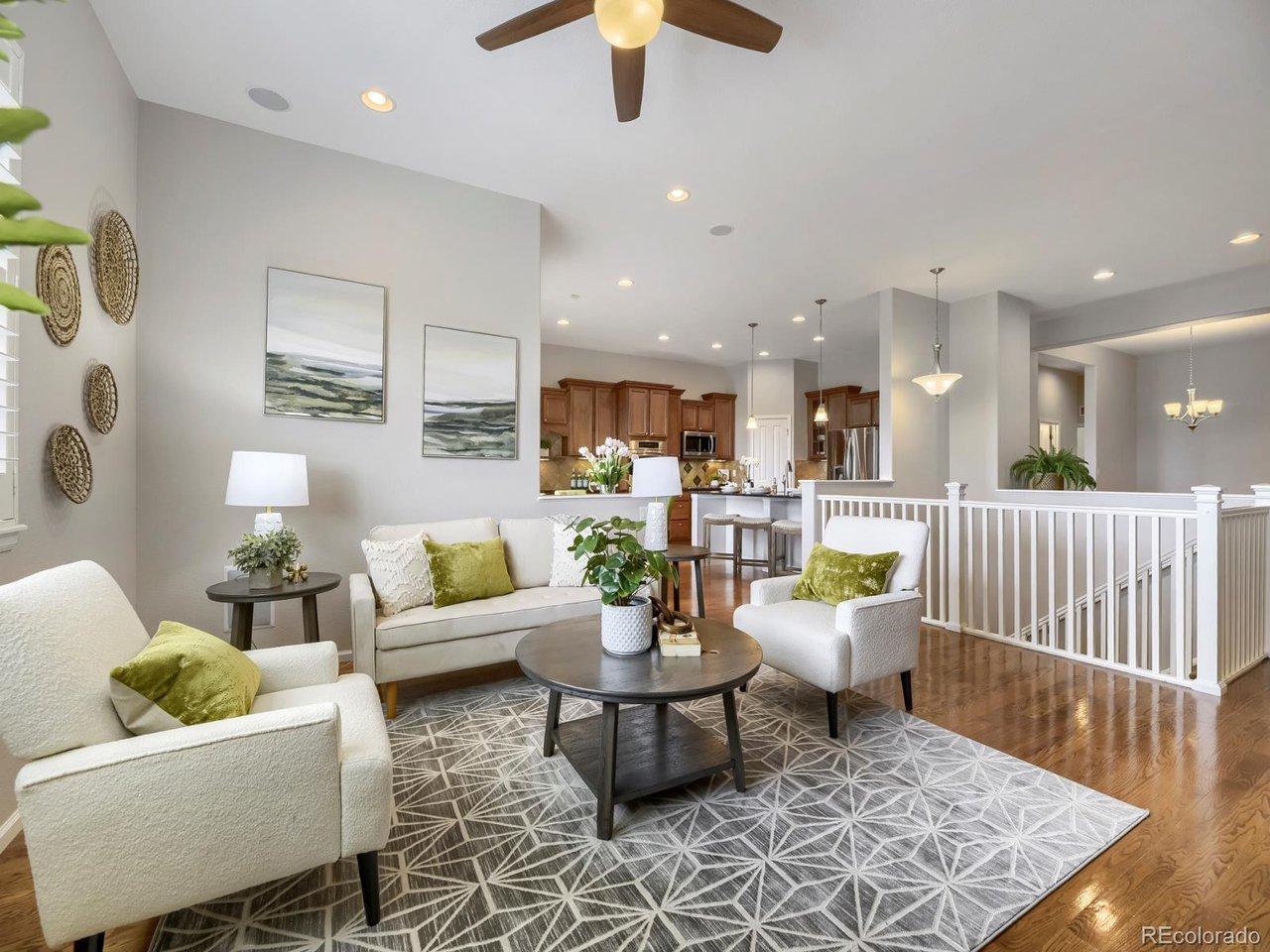 Image 4: family room Image 4: family room