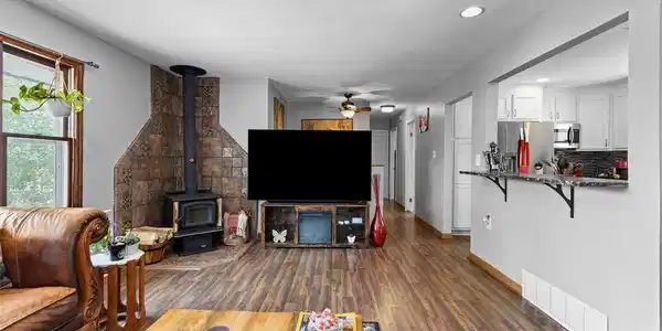 Image 4 Image 4