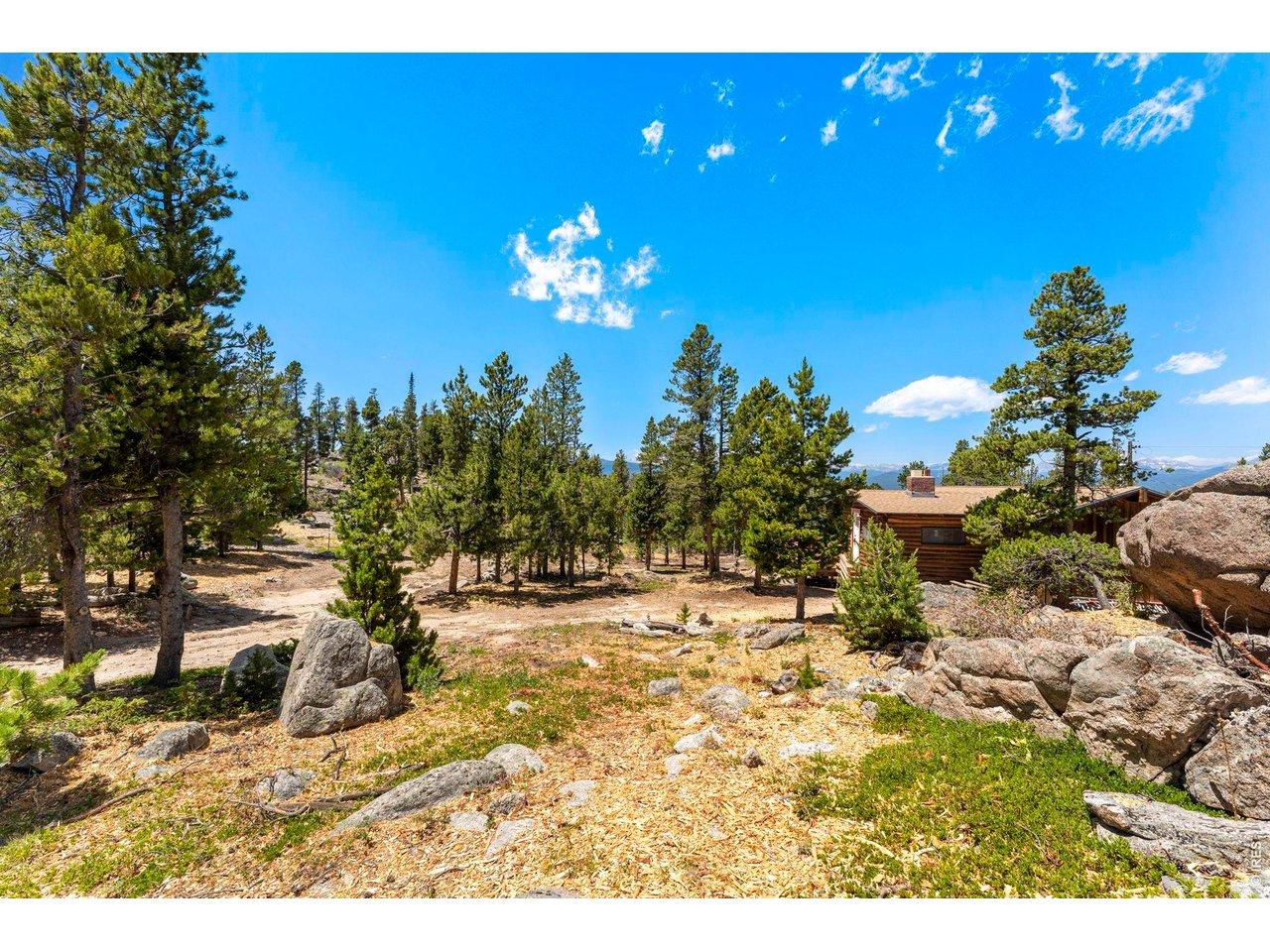 Image 3: Massive rock outcroppings Image 3: Massive rock outcroppings