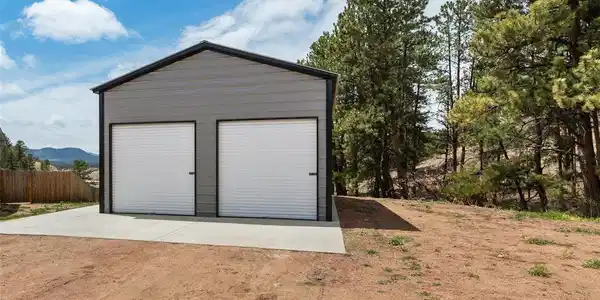 Image 4: Over sized garage Image 4: Over sized garage